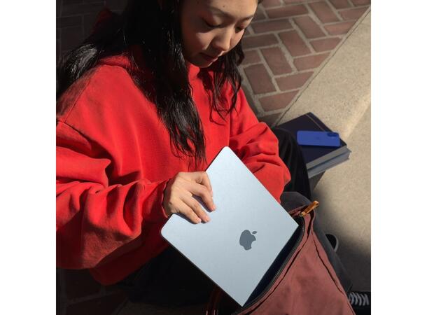 MacBook Air 13" (2025) 512GB Blå Apple 10-core M4 CPU, 24GB 